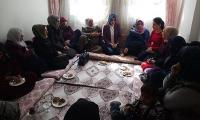 Ş.urfa AK Parti’nin Kadın Kolları Sahaya Çıktı