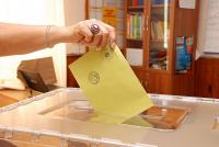 Türkiye'de 12 bin kadın oy kullanamayacak